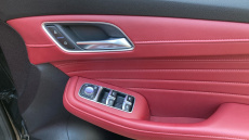 MG Hs 1.5 T-GDI Exclusive 5dr Petrol Hatchback